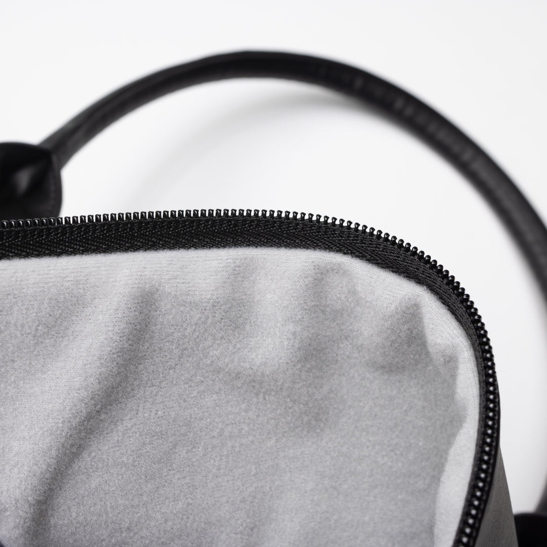 Clubhouse Duffle - Onyx – Jones Golf Bags