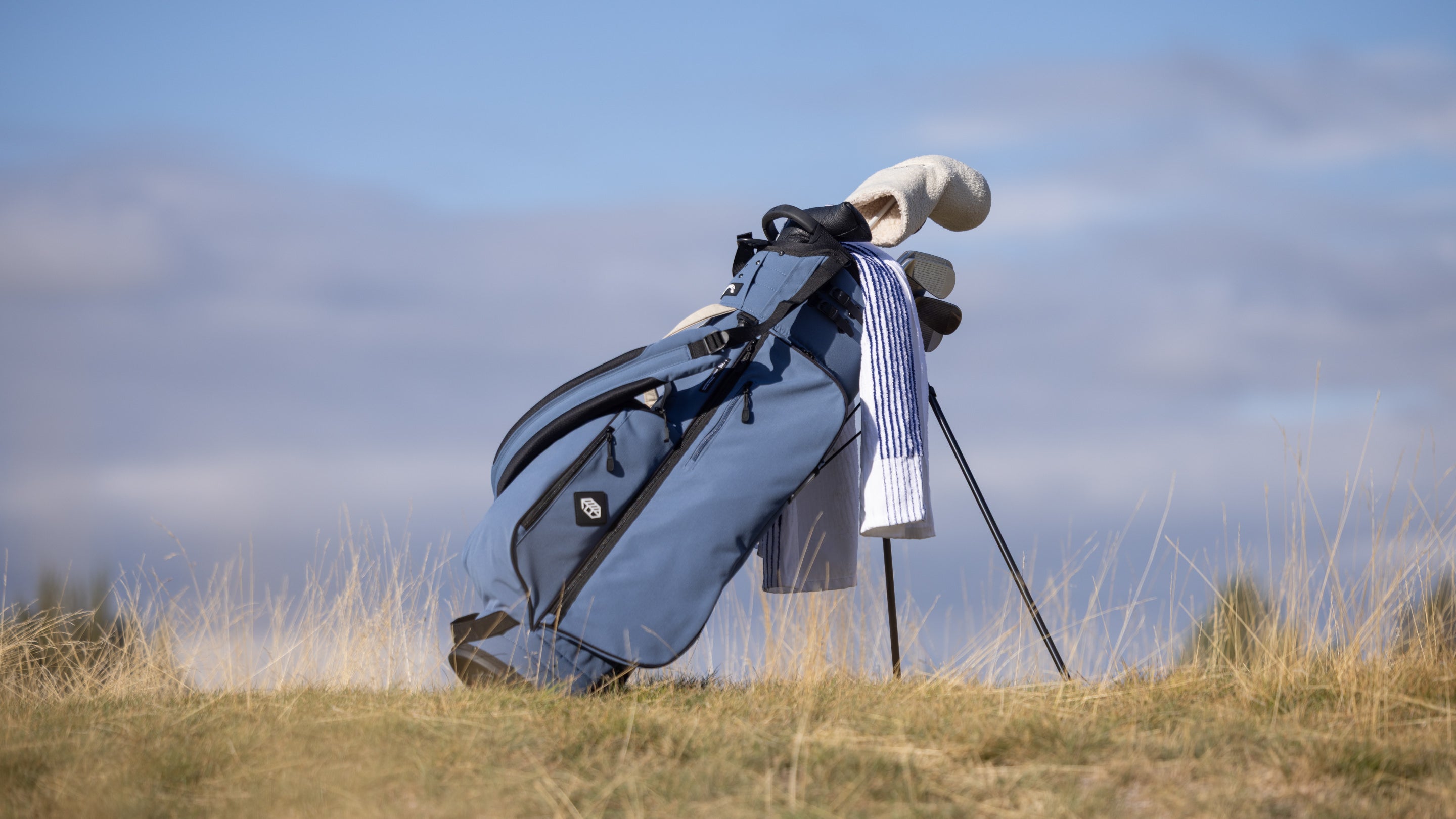 Trouper 3.0 - Field Khaki/Black – Jones Golf Bags