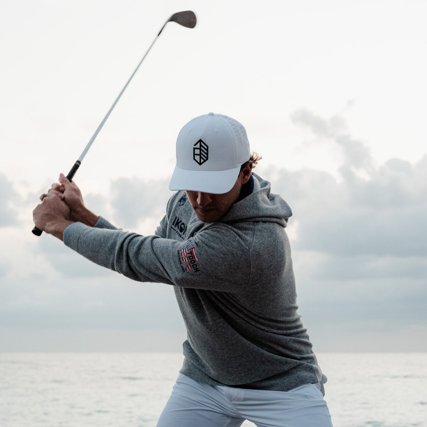 Athletic Utility Snapback Curved - White