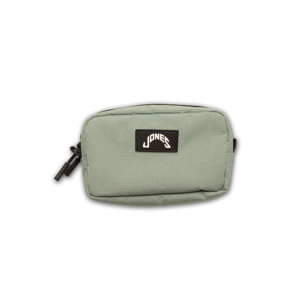 Caddie Passport - Sage Leaf