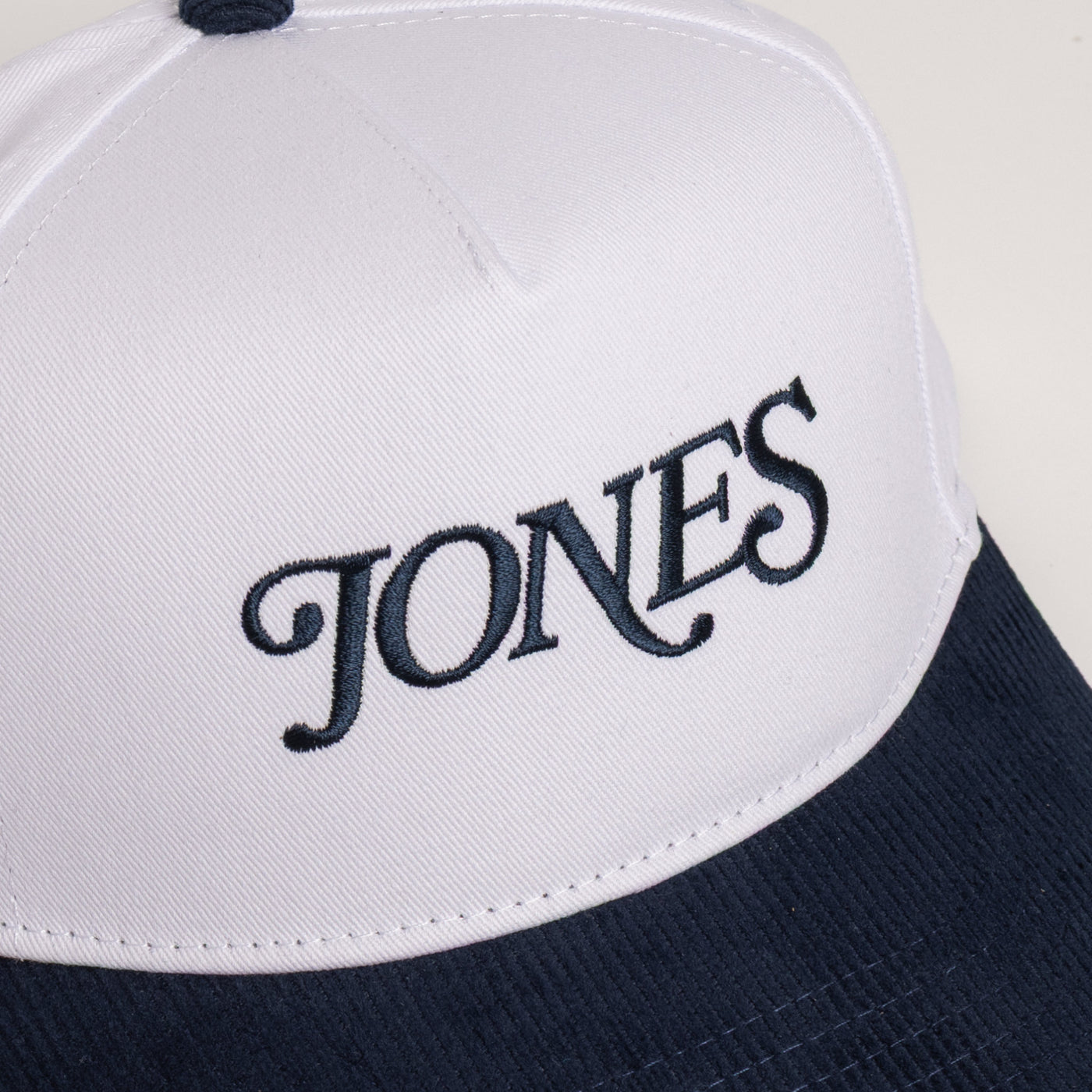 Legacy Snapback Clubhouse Script - White/Navy