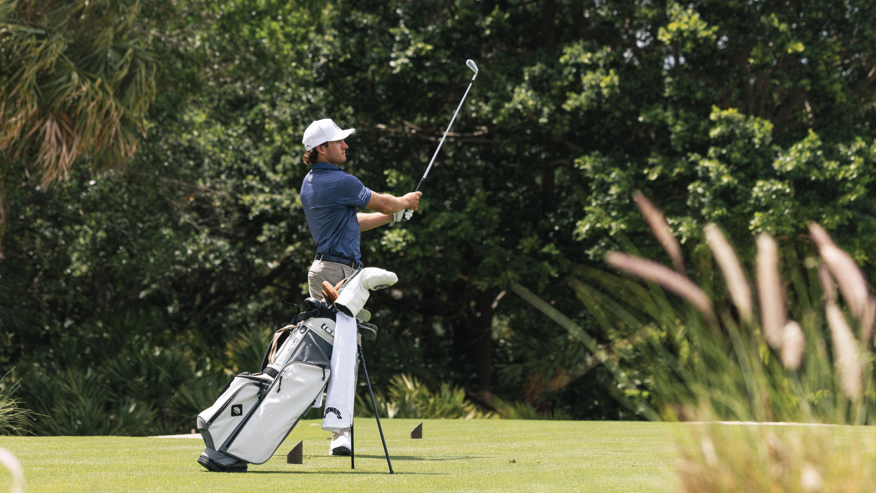 Jones Sports Co. – Jones Golf Bags